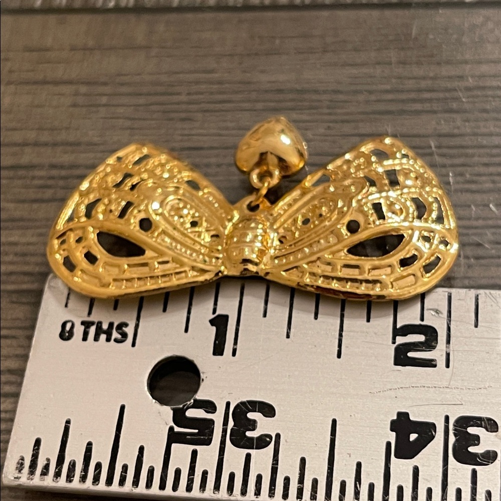 Vintage Carrington Jewelers Filigree 'Heart & Bow Pin' Dangle Brooch Gold-tone - Picture 9 of 16